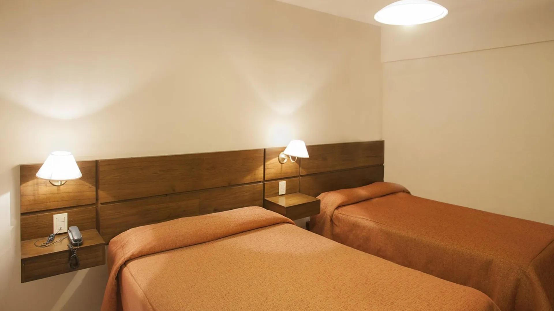 ***  Hotel Carollo Mendoza Argentina