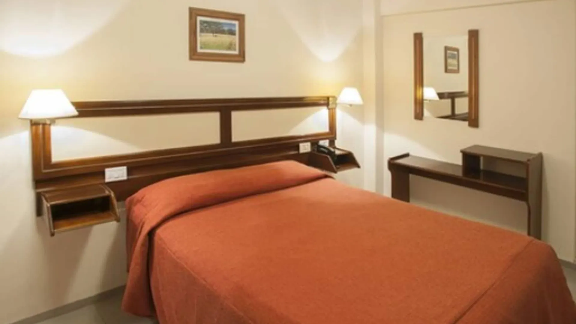 Hotel Carollo Mendoza 3*,