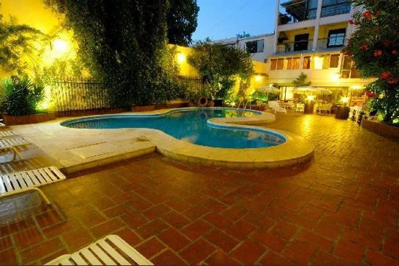 Hotel Carollo Mendoza 3*,