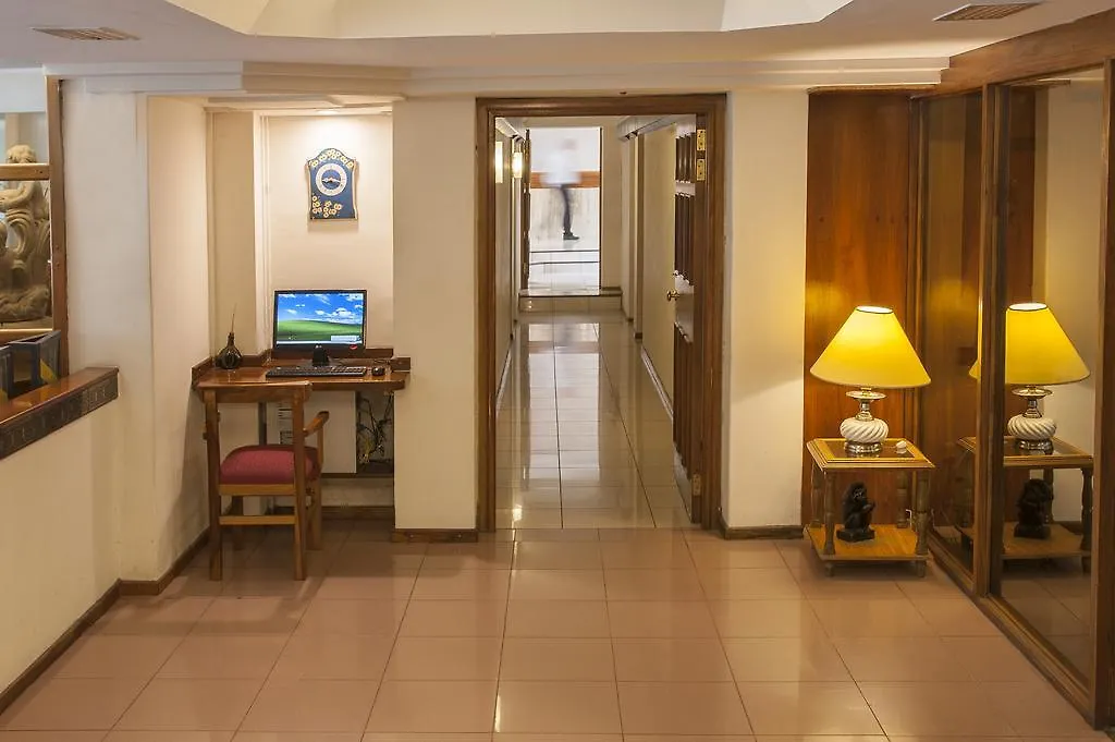 Hotel Carollo Mendoza 3*,  Argentina